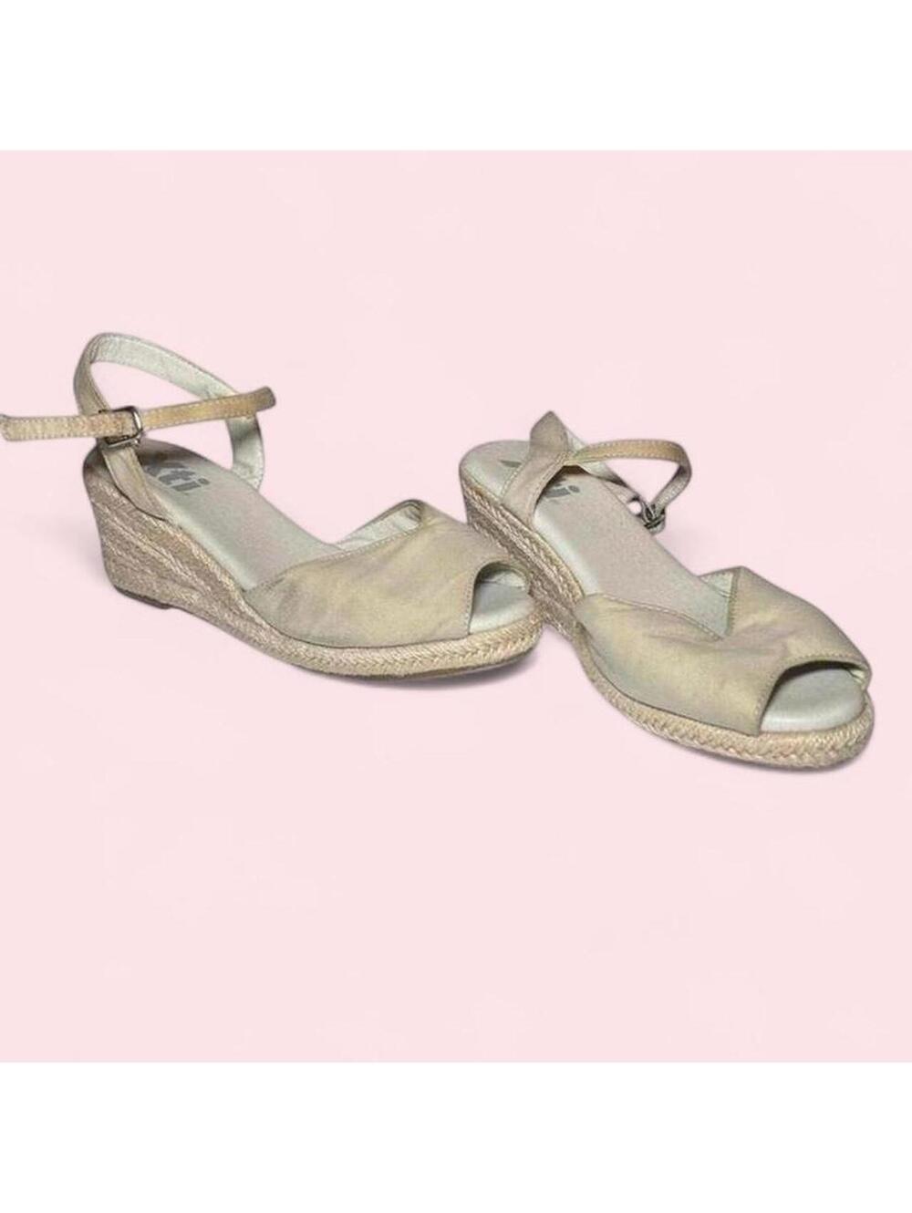 Xti Light Tan Cream Summer Sandals Womens Size 8